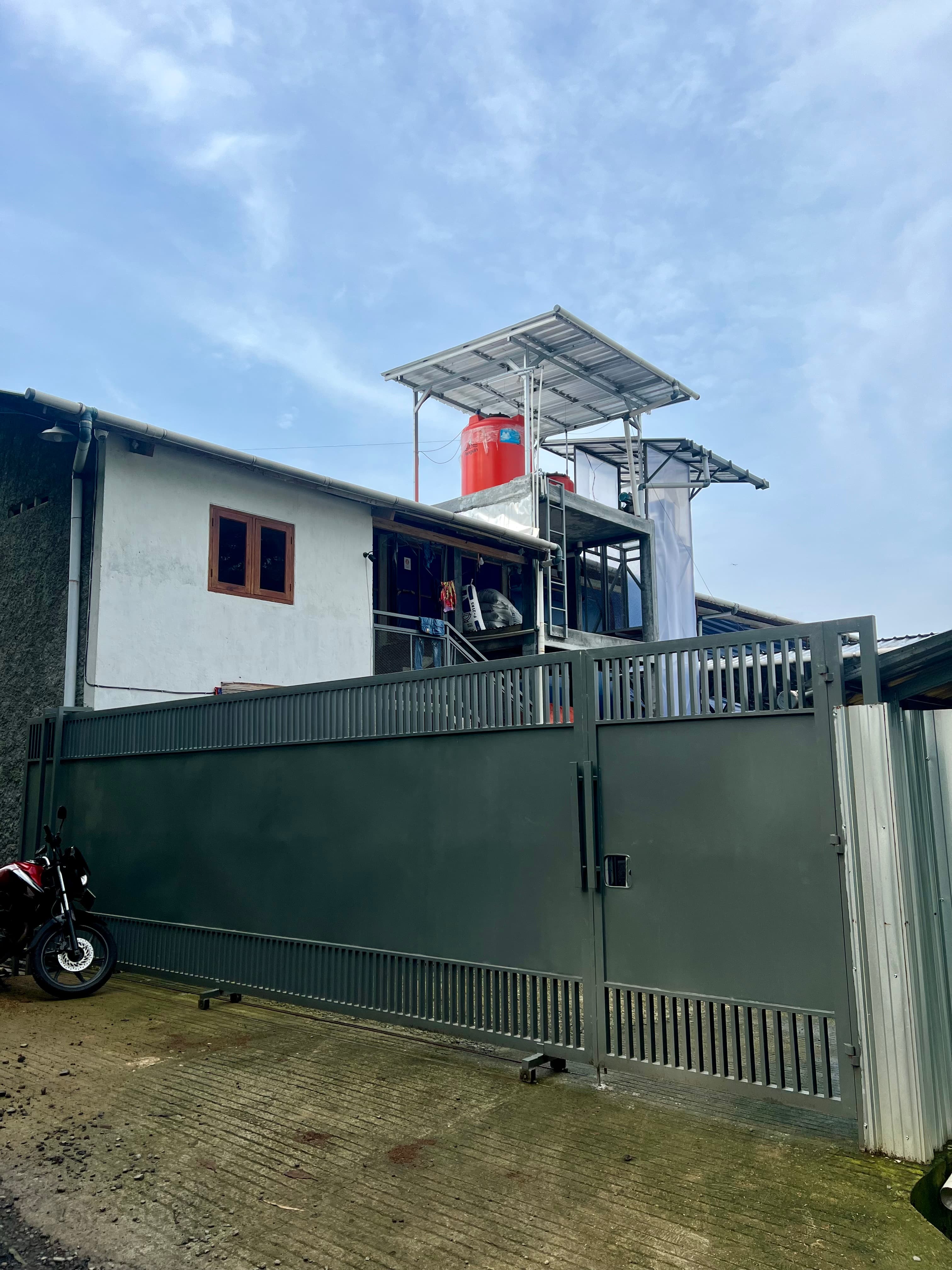 Gerbang Kokoh dan Aman Tobasa Farm