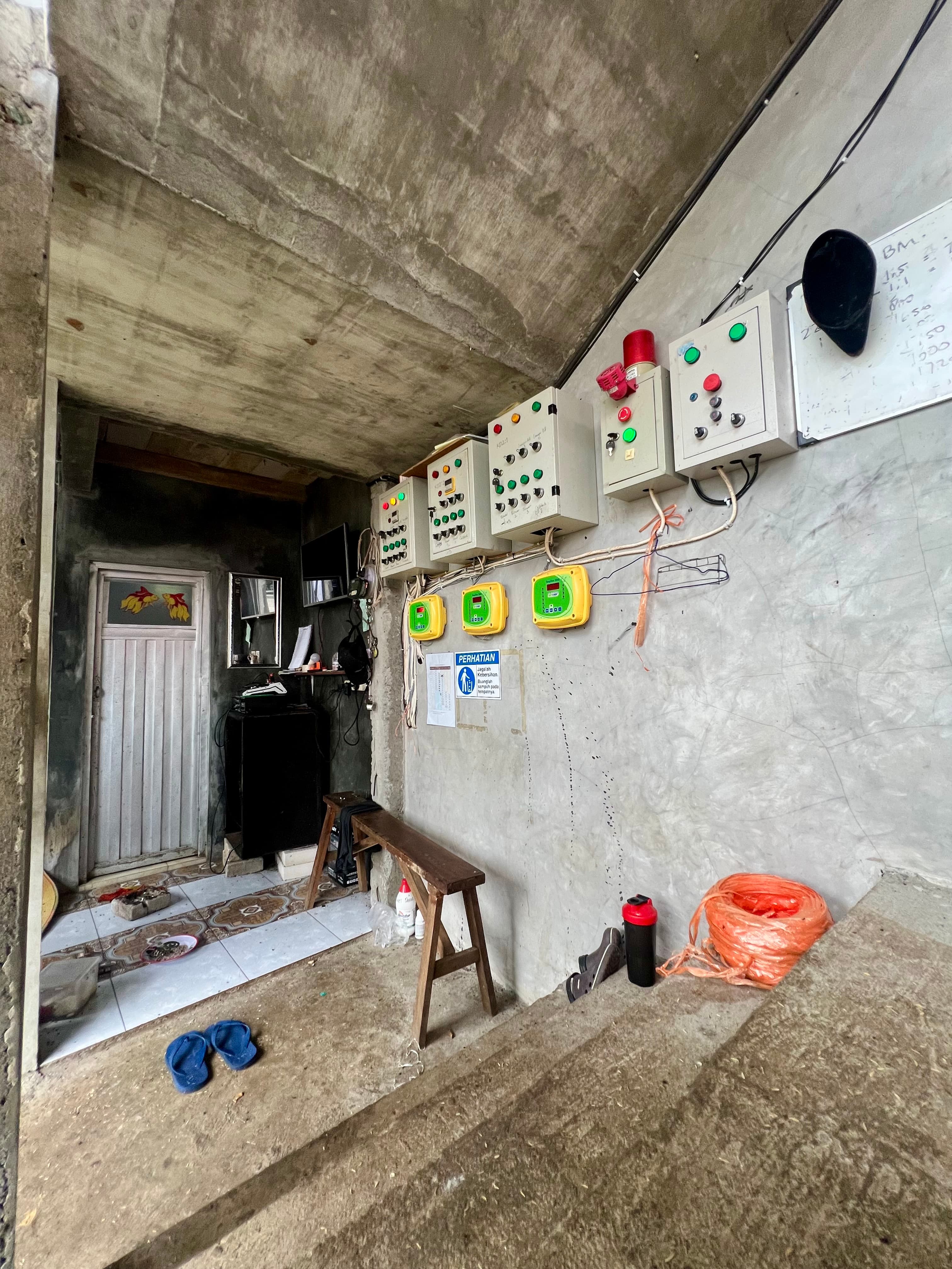 Panel kontrol Kandang 2 (17.000 ekor) Tobasa Farm