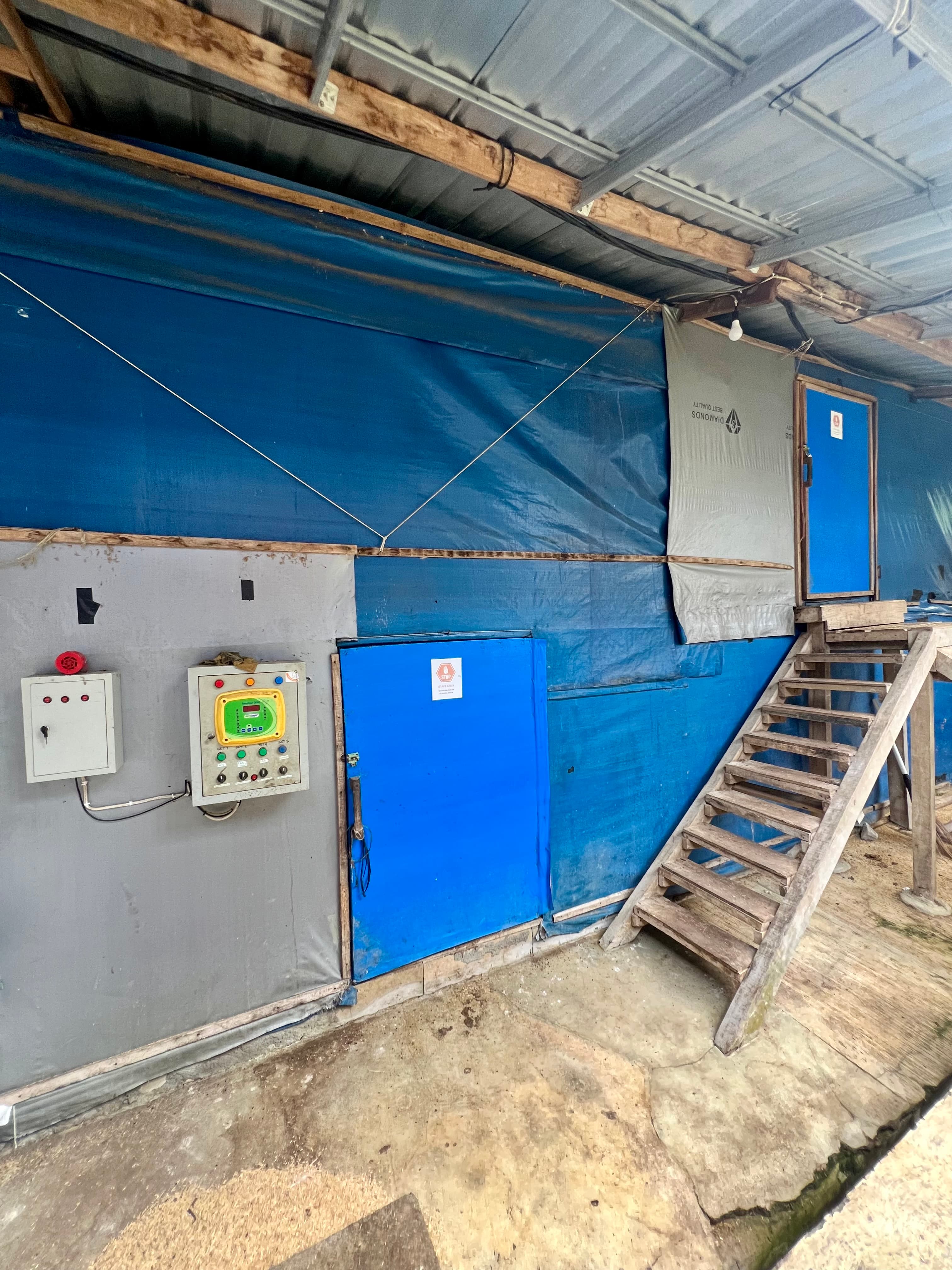 Panel kontrol Kandang 1 (6.000 ekor) Tobasa Farm